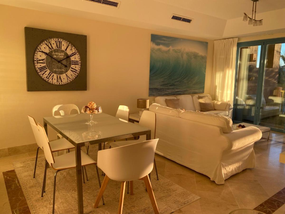 Apartamento con terraza sobre La Marina de Sotogrande San Roque  Exterior foto