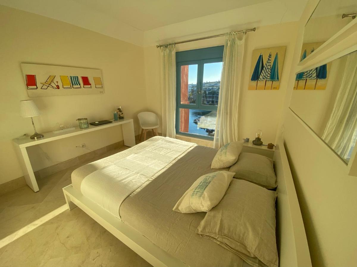 Apartamento con terraza sobre La Marina de Sotogrande San Roque  Exterior foto