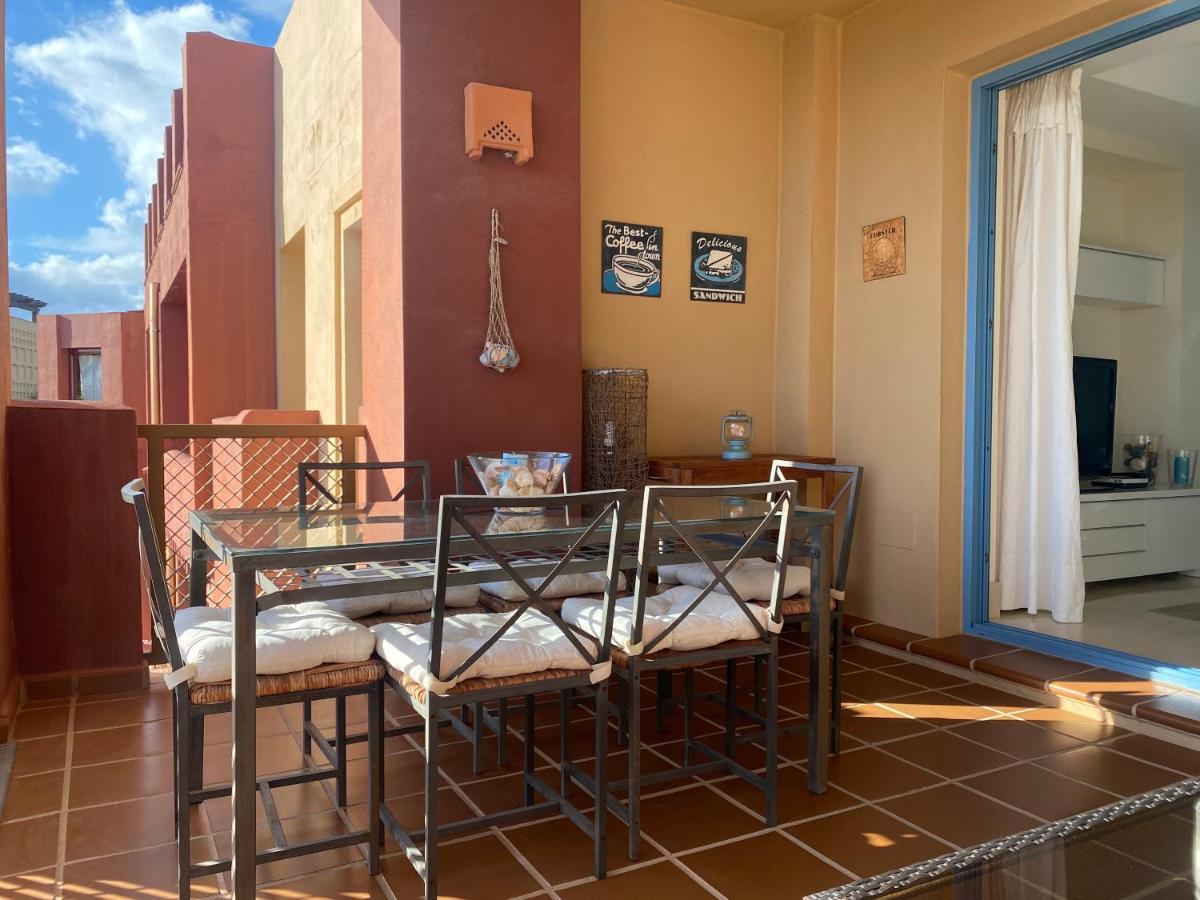 Apartamento con terraza sobre La Marina de Sotogrande San Roque  Exterior foto